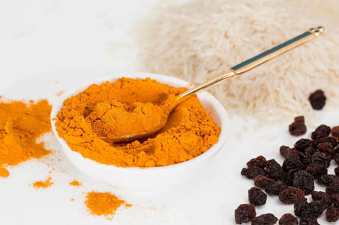 Here are 7 ways turmeric can help in your beauty routine.
