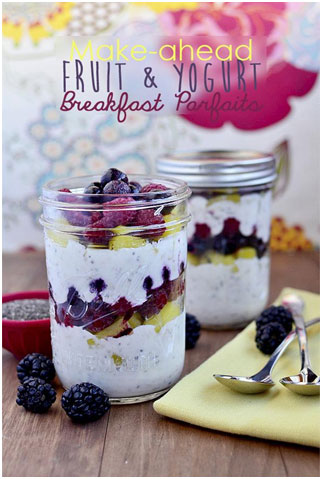 Try these 6 easy make ahead breakfasts that you can put in Mason jars and take to work for a healthy alternative to fast food.