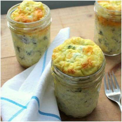 Try these 6 easy make ahead breakfasts that you can put in Mason jars and take to work for a healthy alternative to fast food.