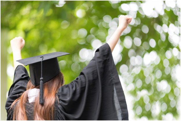 Navigating the Challenges of Returning to Law School as an Older Attorney Navigating the Challenges of Returning to Law School as an Older Attorney