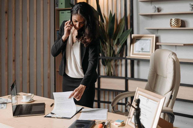 Navigating the Discussion of Legal Experience in Interviews with Law Firms Navigating the Discussion of Legal Experience in Interviews with Law Firms