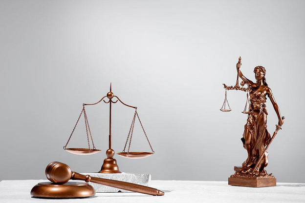 AI in Law: Transforming Legal Practices AI in Law: Transforming Legal Practices