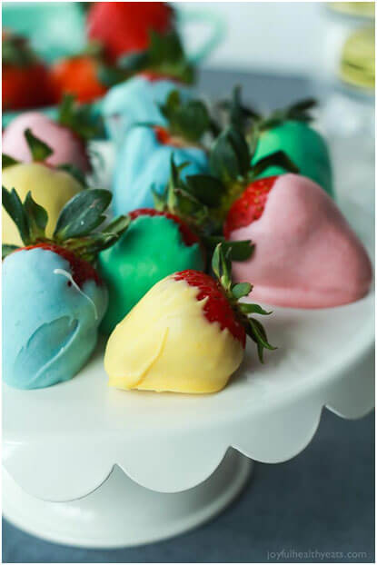 Easter egg chocolate covered strawberries and other Easter treats you can make this year.