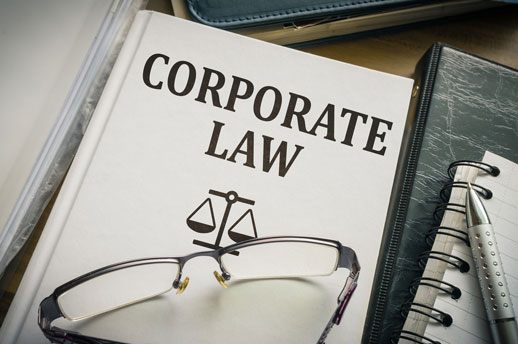 What Do You Need to Do to Get Corporate Lawyer Jobs?