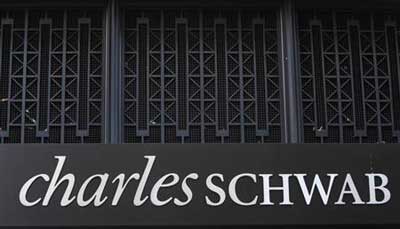 Charles Schwab Corp. has the rights to ban its clients from filing class-action lawsuits