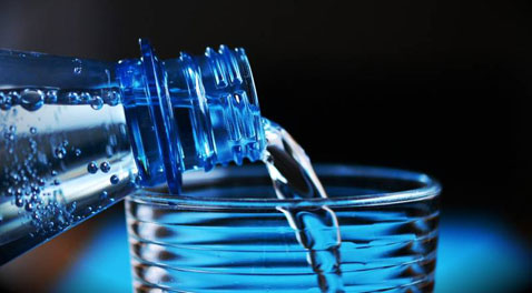 If you have any of these 3 warning signs you should consider drinking more water.